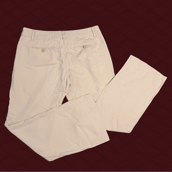 Dalia Khaki Pants Junior’s Size 8 Button Accents Straight Leg Modern Fit Office - Picture 7 of 10